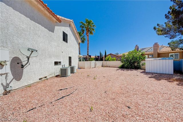 2704 Fire Water Court, Las Vegas, NV 89117