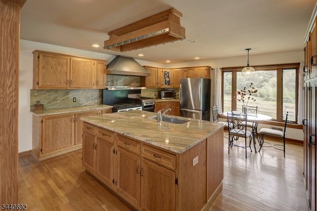 48 Forty Second Street, Readington Twp., NJ 08889