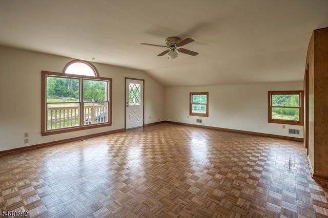 48 Forty Second Street, Readington Twp., NJ 08889