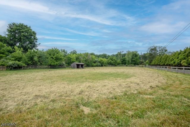 48 Forty Second Street, Readington Twp., NJ 08889