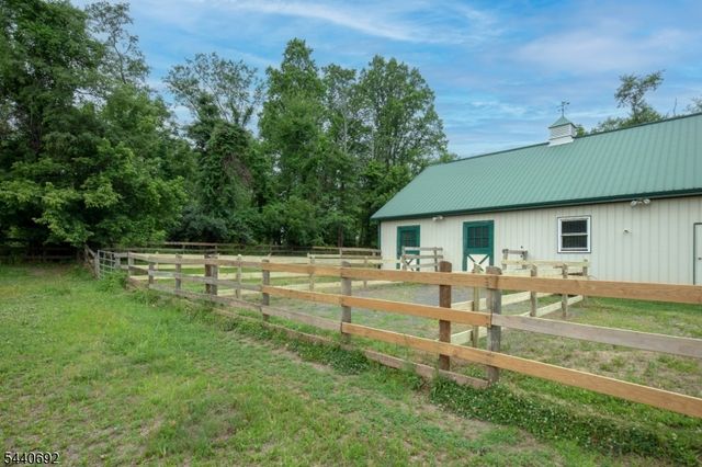 48 Forty Second Street, Readington Twp., NJ 08889