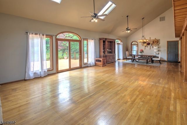 48 Forty Second Street, Readington Twp., NJ 08889