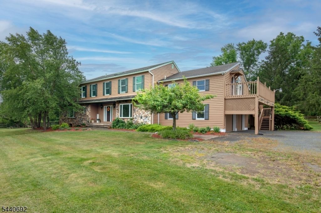 48 Forty Second Street, Readington Twp., NJ 08889