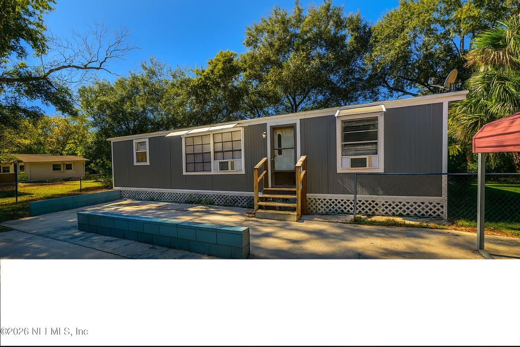 6444 DOR MIL Court, Jacksonville, FL 32244