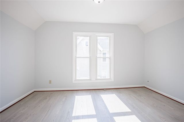 86 Grand Avenue, Rochester, NY 14609