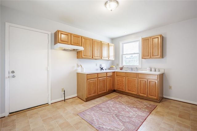 86 Grand Avenue, Rochester, NY 14609