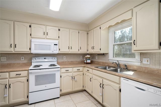 13714 Elderberry, Northport, AL 35475