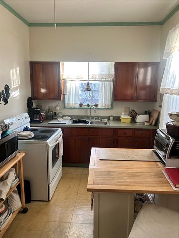 408 E Garfield Ave, New Castle, PA 16105