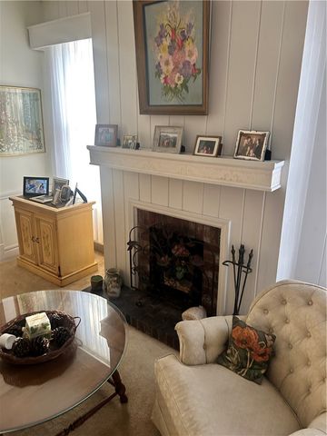 408 E Garfield Ave, New Castle, PA 16105