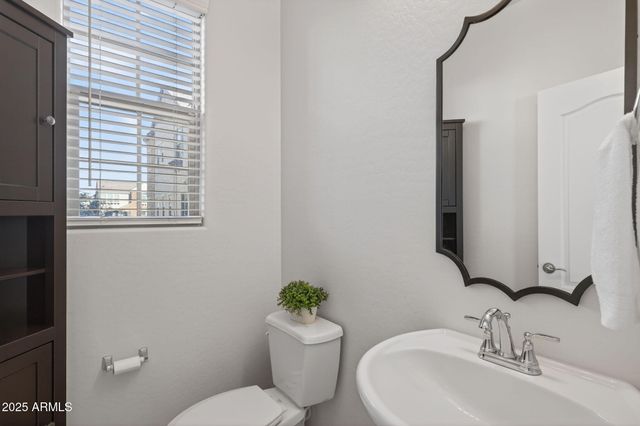 1733 E BRIDGEPORT Parkway, Gilbert, AZ 85295