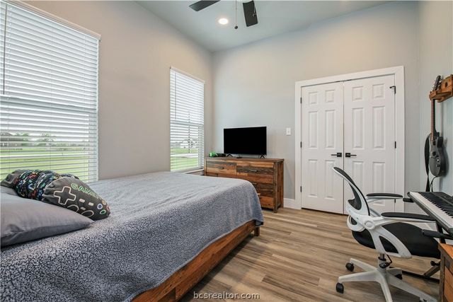 5284 Hammond Circle, Iola, TX 77861