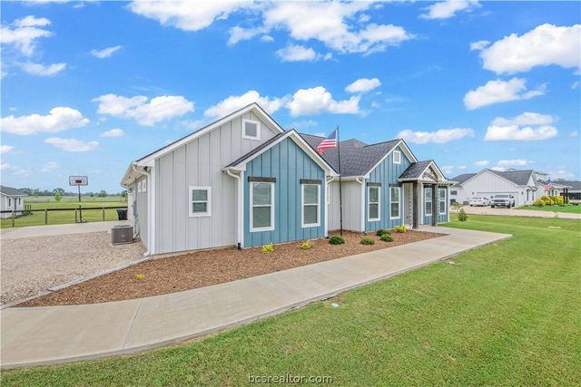 5284 Hammond Circle, Iola, TX 77861