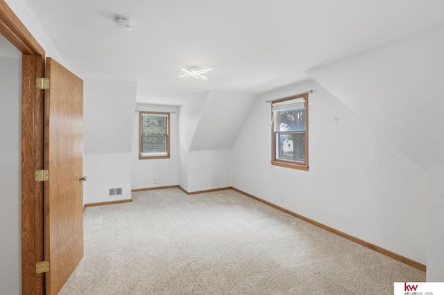3718 S 49th Avenue, Omaha, NE 68106