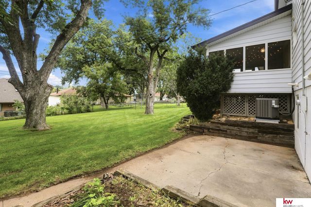 3718 S 49th Avenue, Omaha, NE 68106