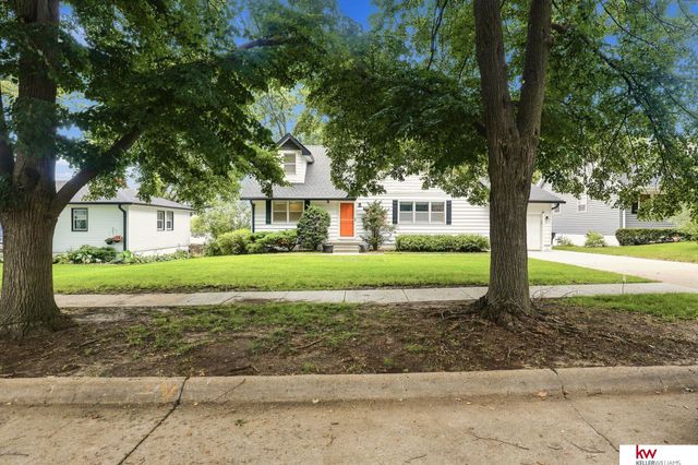 3718 S 49th Avenue, Omaha, NE 68106