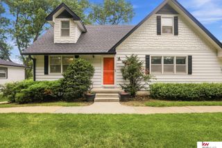 3718 S 49th Avenue, Omaha, NE 68106