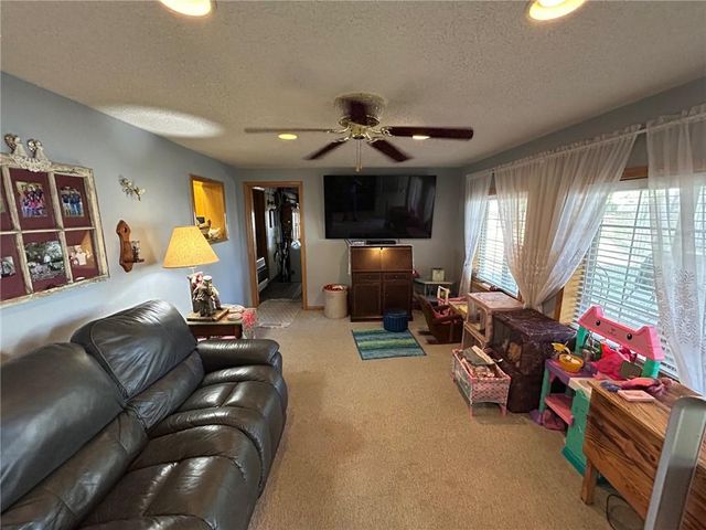 14461 E BB Highway, Nevada, MO 64772