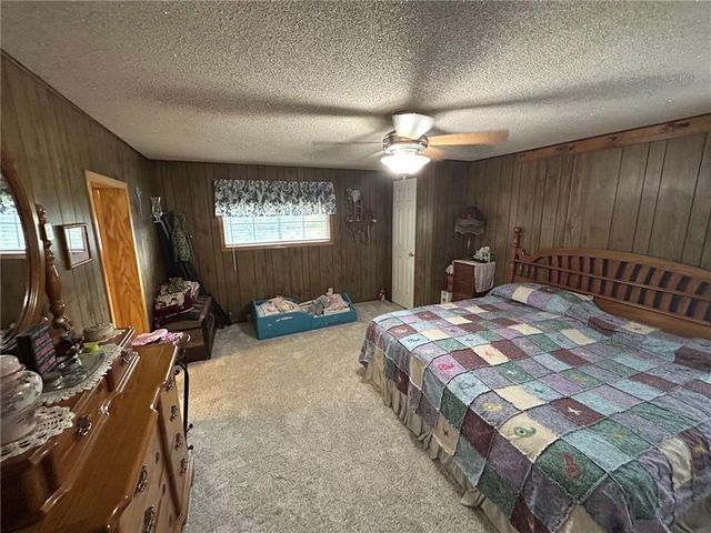 14461 E BB Highway, Nevada, MO 64772