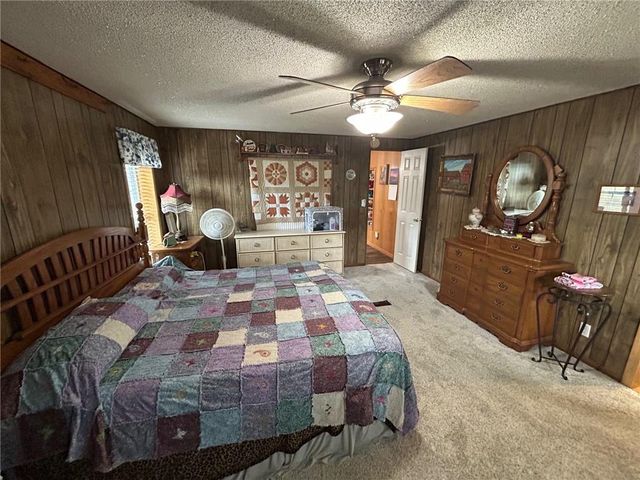 14461 E BB Highway, Nevada, MO 64772