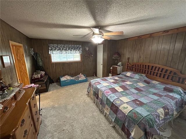 14461 E BB Highway, Nevada, MO 64772