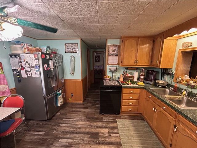 14461 E BB Highway, Nevada, MO 64772