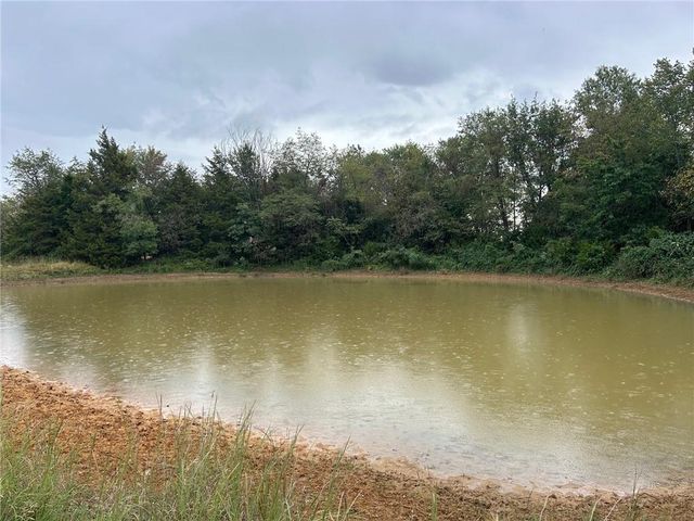 14461 E BB Highway, Nevada, MO 64772