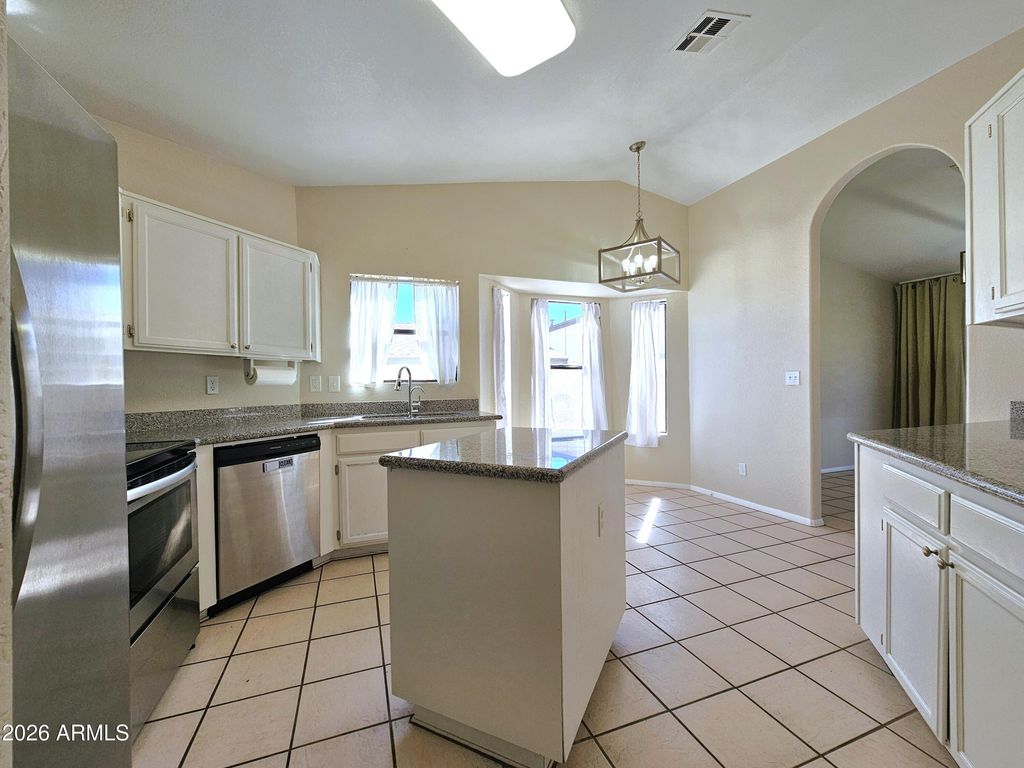 Image 10 of property listing at 5056 E SANTIAGO Court, Sierra Vista, AZ 85635