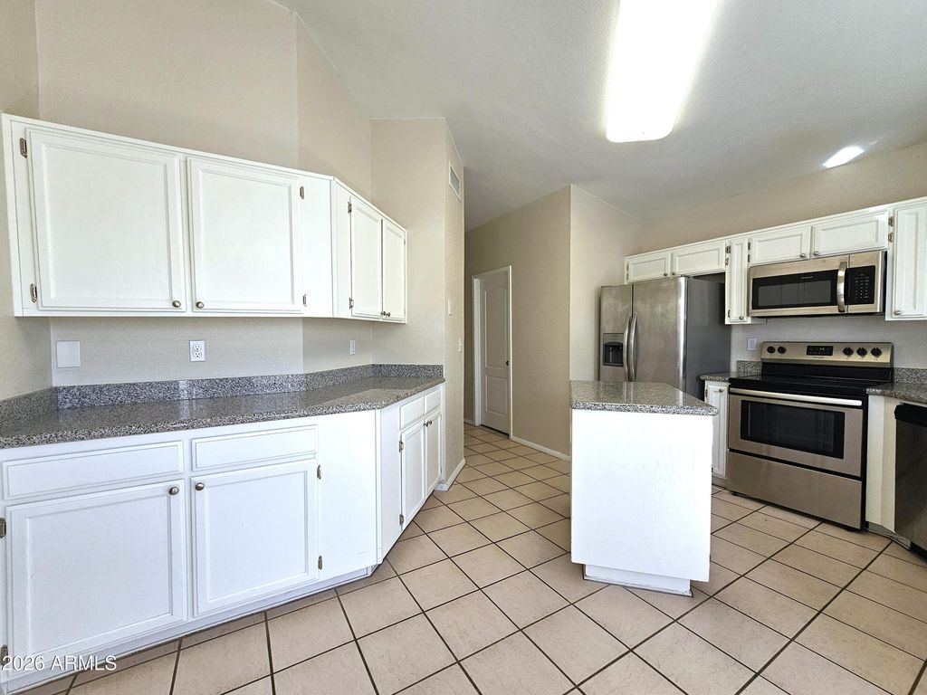 Image 12 of property listing at 5056 E SANTIAGO Court, Sierra Vista, AZ 85635