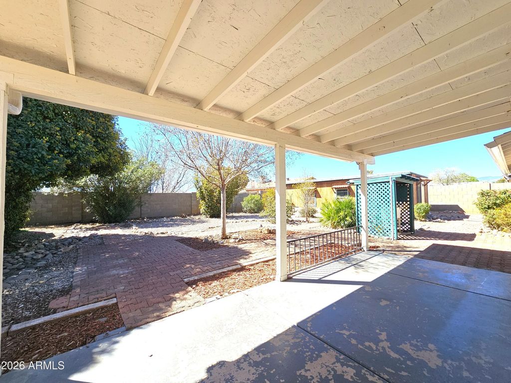 Image 21 of property listing at 5056 E SANTIAGO Court, Sierra Vista, AZ 85635