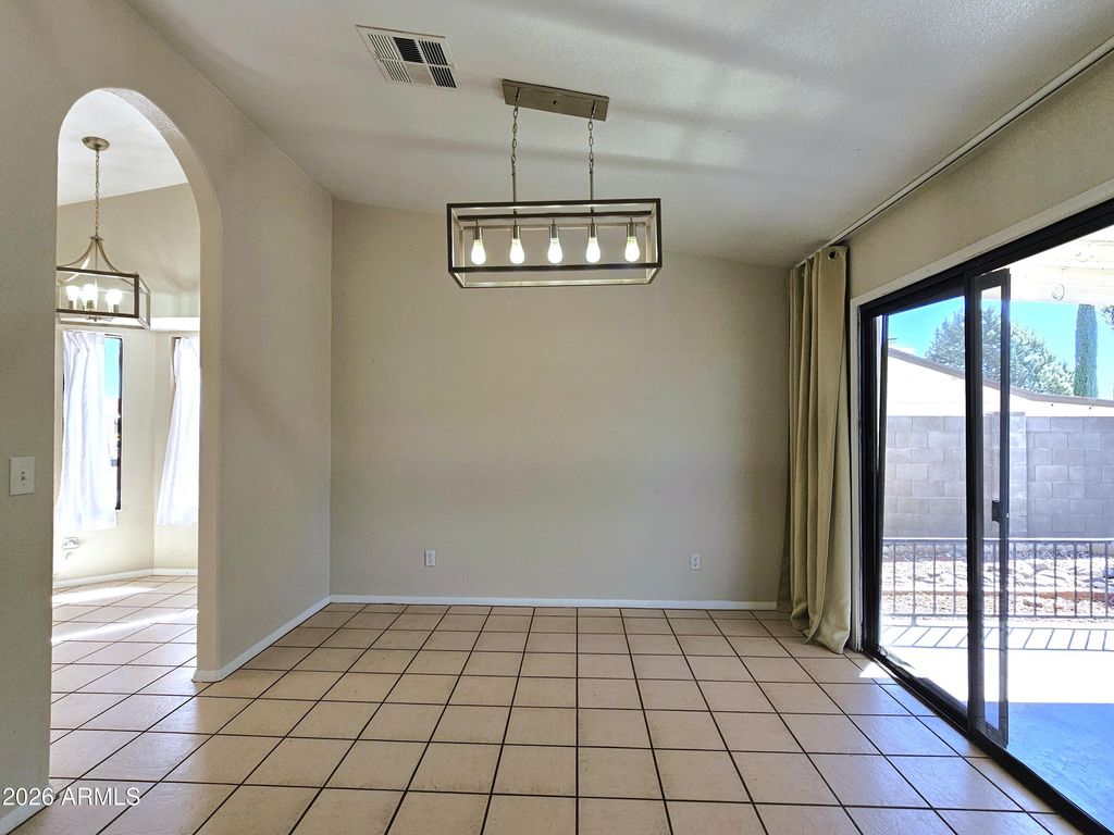 Image 7 of property listing at 5056 E SANTIAGO Court, Sierra Vista, AZ 85635