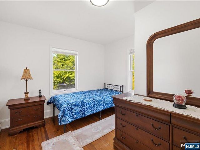 5-33 5th Street, Fair Lawn, NJ 07410