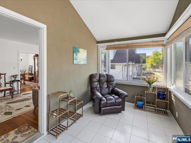 5-33 5th Street, Fair Lawn, NJ 07410