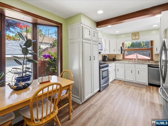 5-33 5th Street, Fair Lawn, NJ 07410