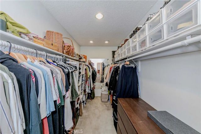 1940 N Highland, Los Angeles, CA 90068