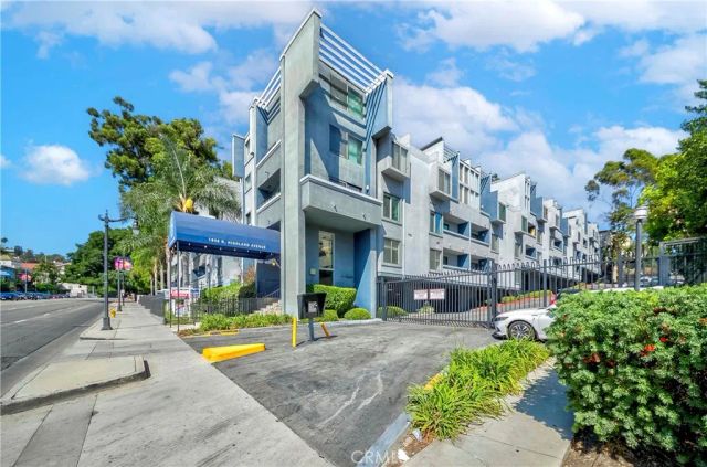 1940 N Highland, Los Angeles, CA 90068