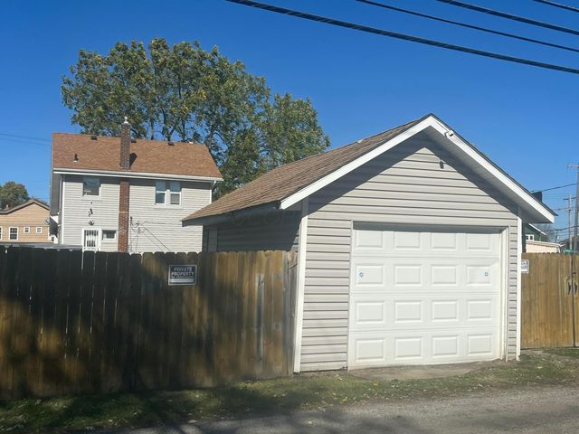 2009 Sullivant Avenue, 2009, Columbus, OH 43223