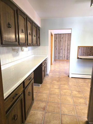 1605 E Woodland Drive, Bloomington, IN 47408