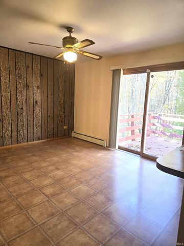 1605 E Woodland Drive, Bloomington, IN 47408