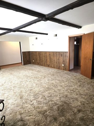 1605 E Woodland Drive, Bloomington, IN 47408