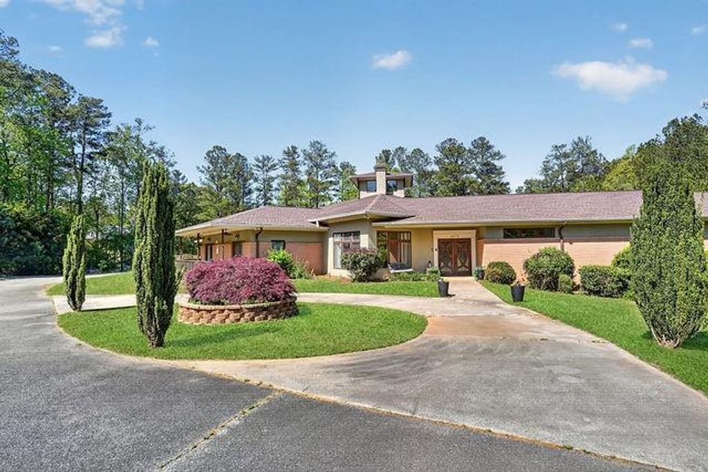 3073 Demooney Road, South Fulton, GA 30349