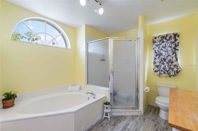 4524 28TH AVENUE DRIVE E, Bradenton, FL 34208