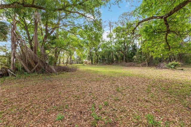 4524 28TH AVENUE DRIVE E, Bradenton, FL 34208