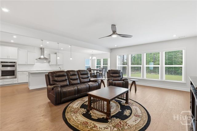 217 Higginson Drive, Richmond Hill, GA 31324