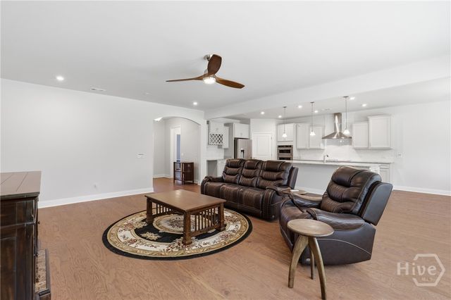 217 Higginson Drive, Richmond Hill, GA 31324