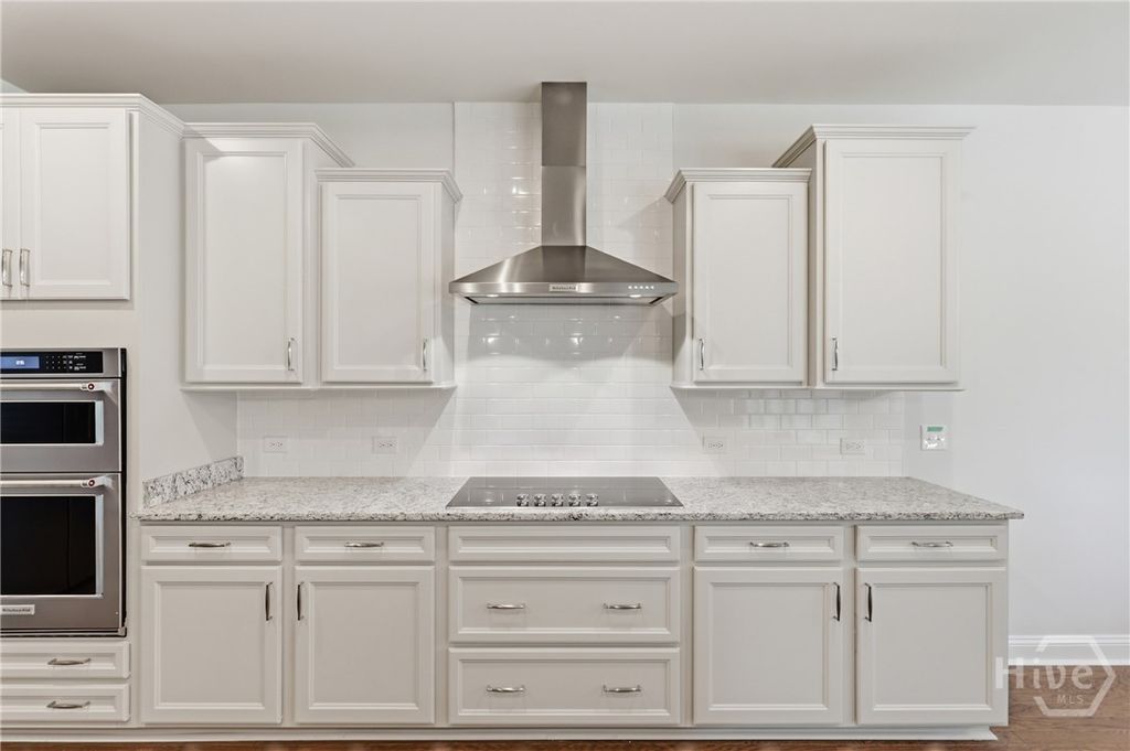 Image 10 of property listing at 217 Higginson Drive, Richmond Hill, GA 31324