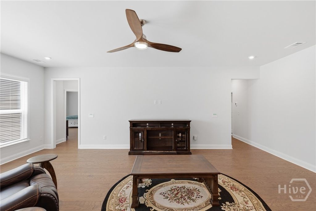 Image 17 of property listing at 217 Higginson Drive, Richmond Hill, GA 31324