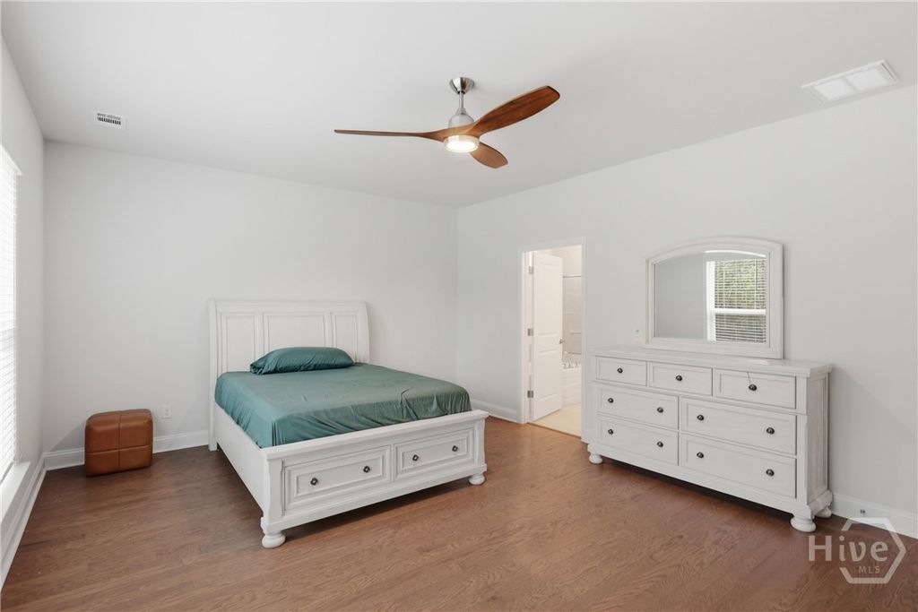 Image 21 of property listing at 217 Higginson Drive, Richmond Hill, GA 31324