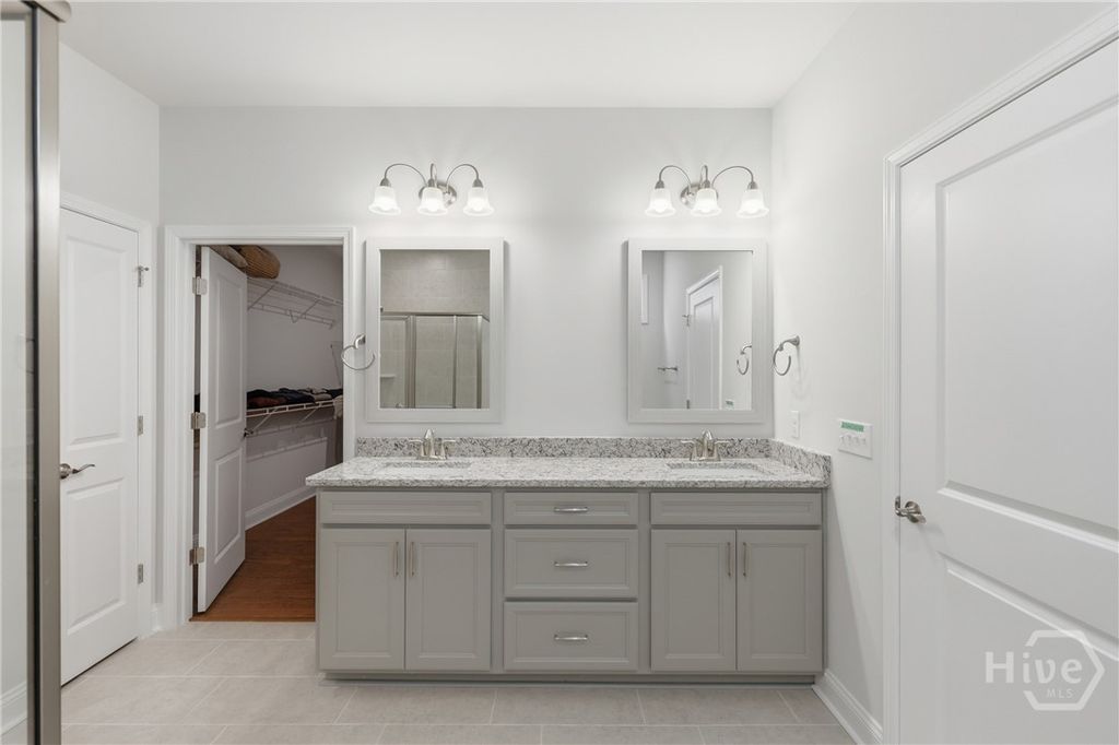 Image 25 of property listing at 217 Higginson Drive, Richmond Hill, GA 31324