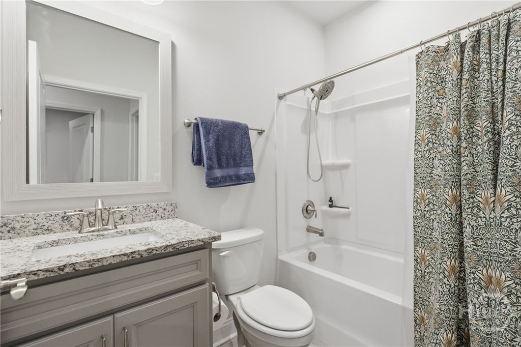 Image 35 of property listing at 217 Higginson Drive, Richmond Hill, GA 31324