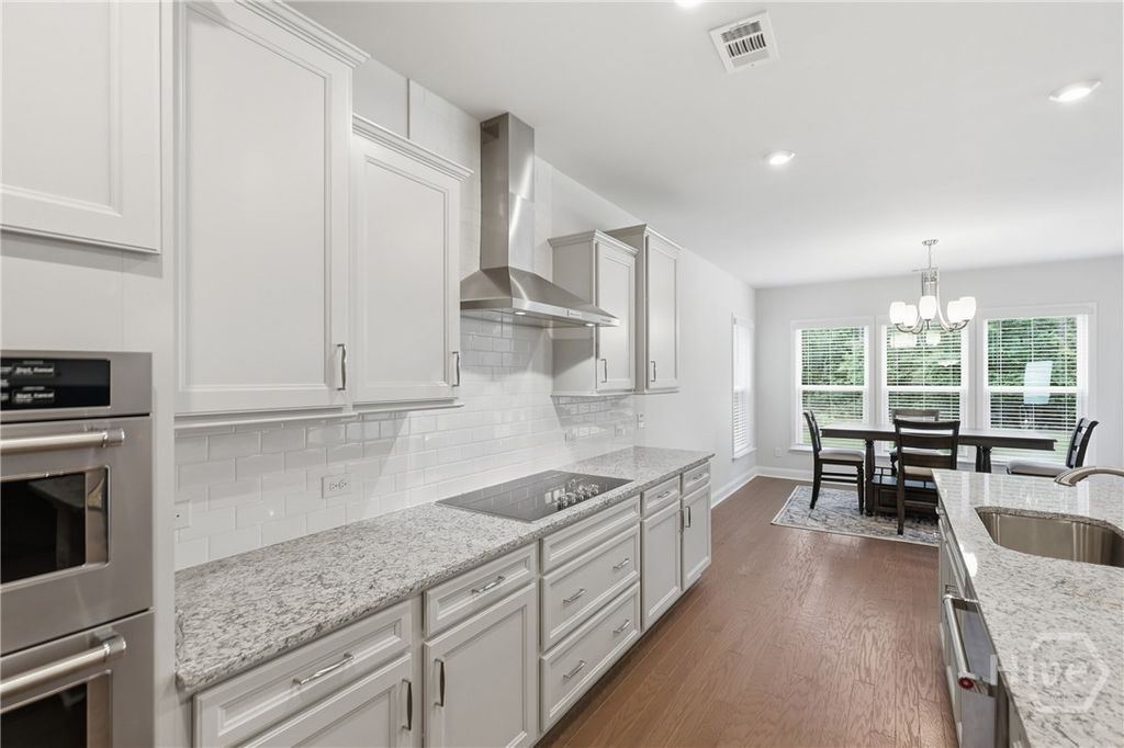 Image 7 of property listing at 217 Higginson Drive, Richmond Hill, GA 31324